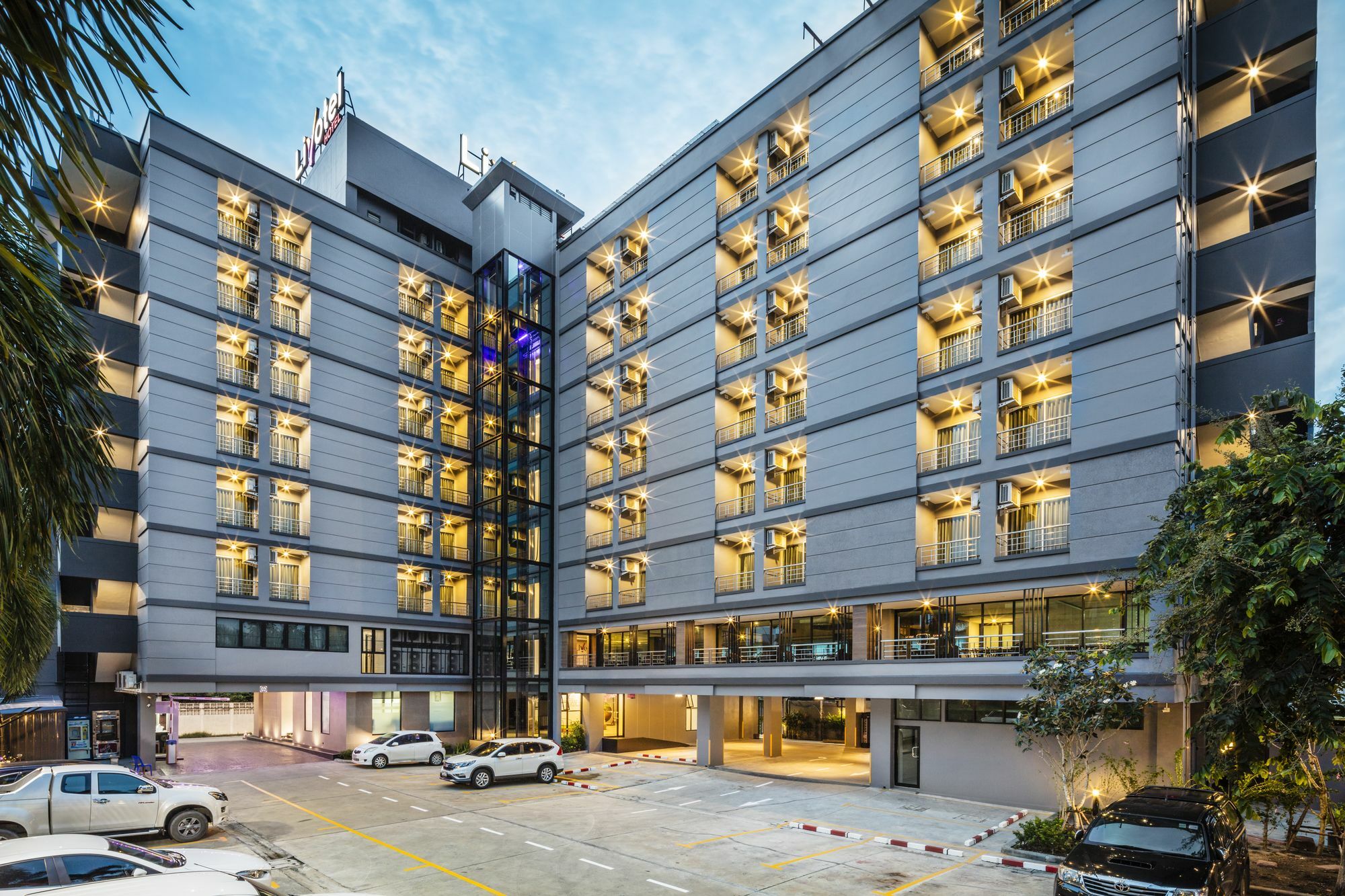 Livotel Hotel Hua Mak Bangkok Exterior photo