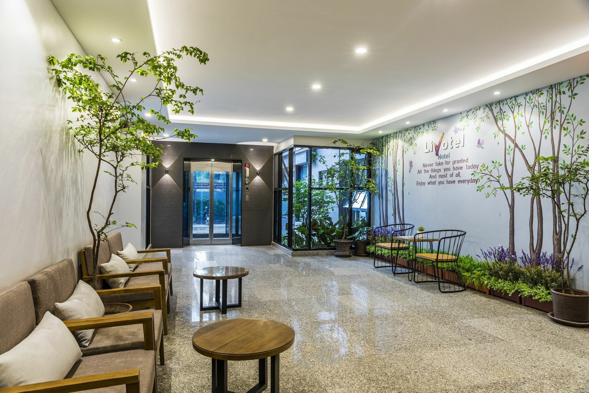 Livotel Hotel Hua Mak Bangkok Exterior photo